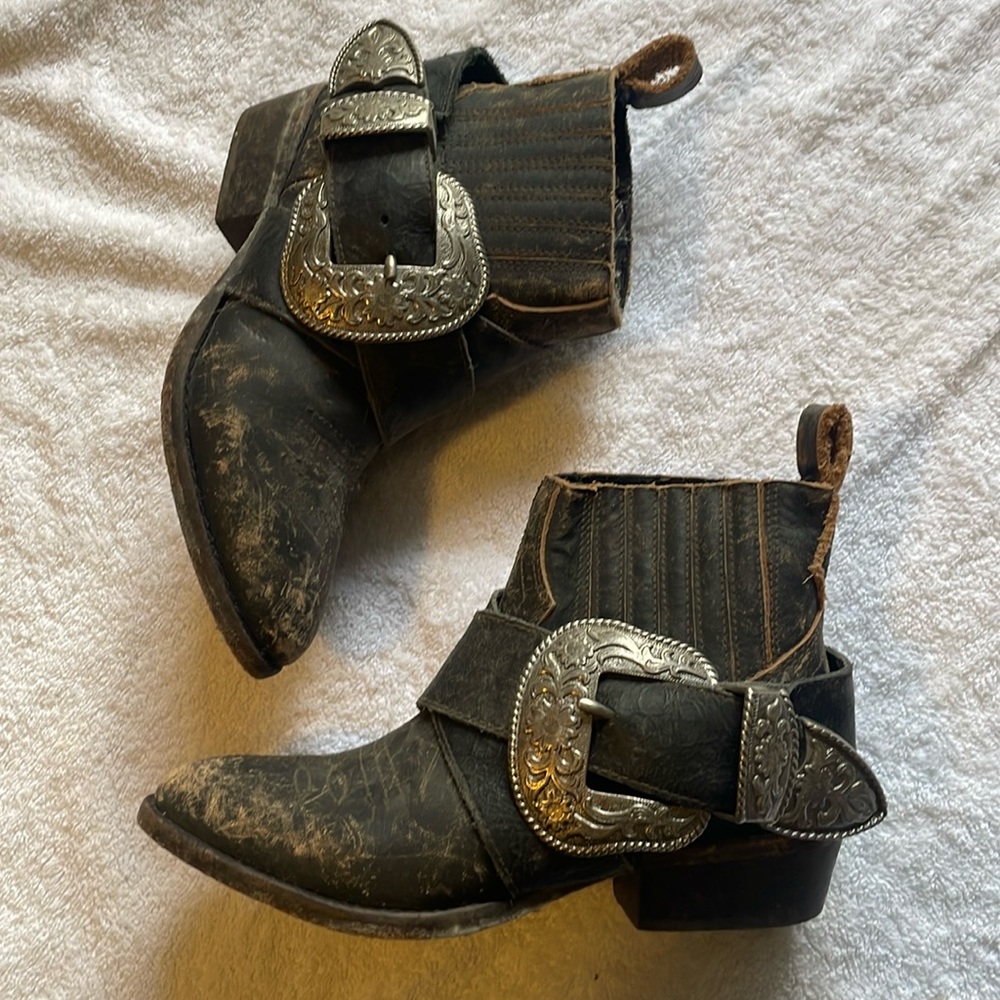 Matisse bitchin biker western harness boot.